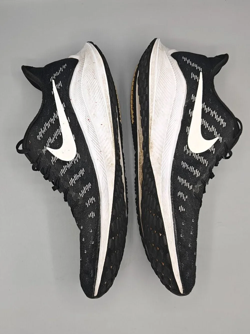 NIKE AIR ZOOM VOMERO 14 MENS RUNNING SHOES BLACK WHITE RARE CK1969-001 SIZE 12